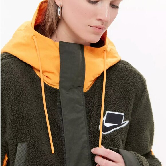 Nike Sportswear Mixed Media Sherpa Parka Coat in Orange Dark Green Medium - Picture 4 of 9